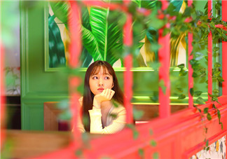 月經肚子疼忍住上班的說說心情 來大姨媽肚子疼不想上班的句子感慨 月經肚子疼忍住上班的說說心情 來大姨媽肚子疼不想上班的句子感慨