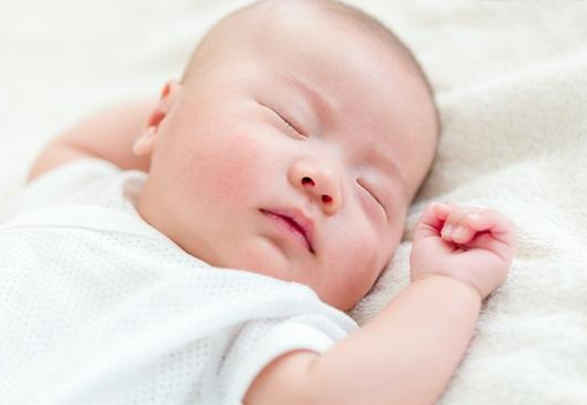 新生兒鼻塞怎么辦 新生兒鼻塞是感冒嗎 新生兒鼻塞怎么辦 新生兒鼻塞是感冒嗎