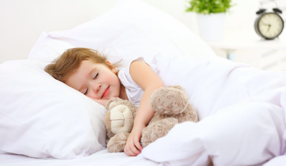 寶寶喜歡熬夜玩怎么辦 如何糾正孩子愛熬夜的壞習(xí)慣 寶寶喜歡熬夜玩怎么辦 如何糾正孩子愛熬夜的壞習(xí)慣