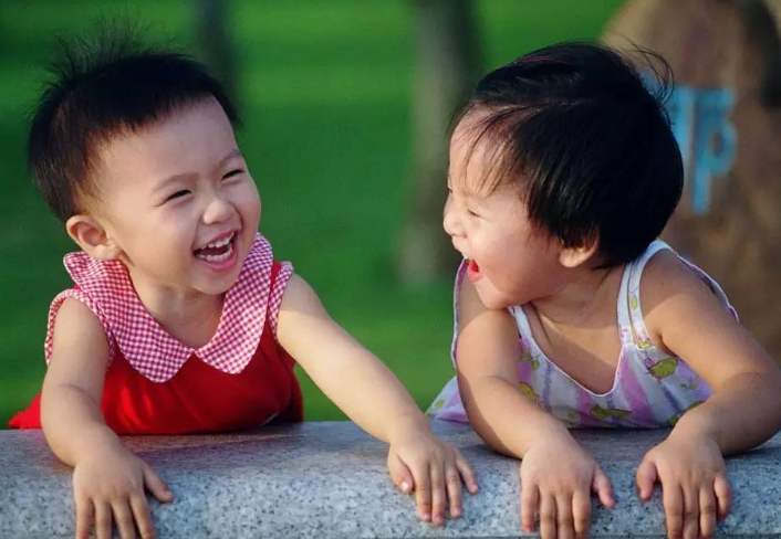 大寶不接受二寶怎么辦 接納大寶在行為上的一些變化