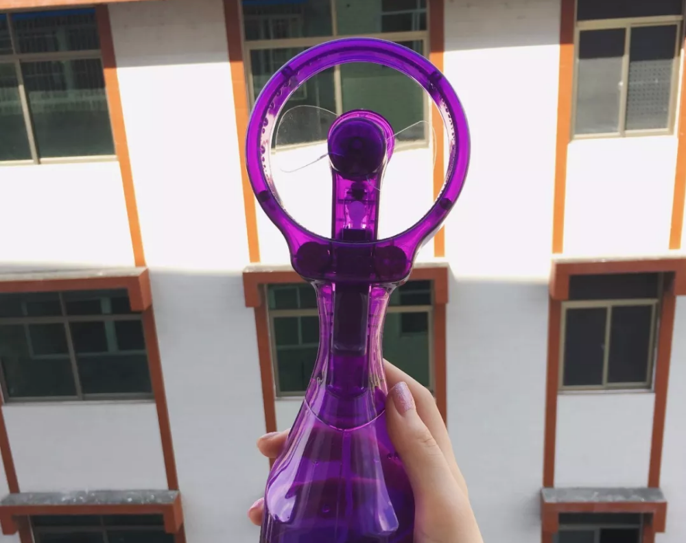 美國o2cool噴霧風扇好用嗎 美國o2cool噴霧風扇使用心得
