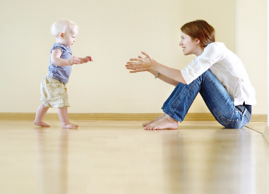 寶寶愛用腳尖走路正常嗎 寶寶學(xué)步期大多是正常現(xiàn)象