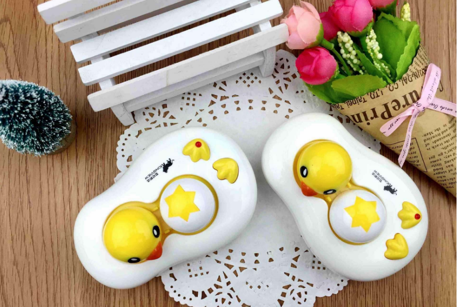 隱形眼鏡儲存盒如何清洗 怎么戴隱形眼鏡才衛生