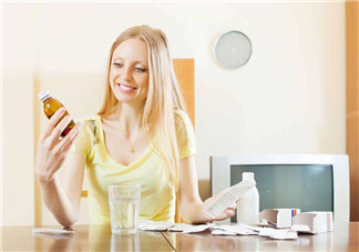 哺乳期感冒了吃什么藥 哺乳期感冒能吃中西藥嗎 哺乳期感冒了吃什么藥 哺乳期感冒能吃中西藥嗎