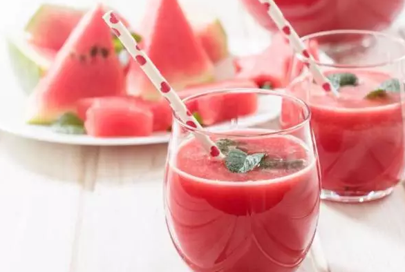 孕婦能喝西瓜汁嗎 孕婦喜歡喝西瓜汁會長胖嗎