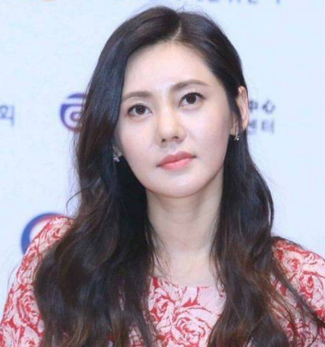 秋瓷炫產后痙攣怎么回事 秋瓷炫產后痙攣嚴重嗎