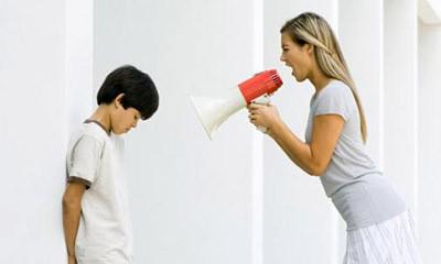 孩子進(jìn)入青春期后怎么溝通 不要把自己的意識(shí)強(qiáng)加給孩子