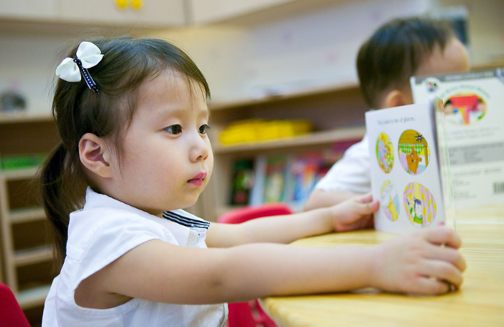 孩子不愿意閱讀怎么辦 給孩子創(chuàng)造一個(gè)適合閱讀的氛圍 孩子不愿意閱讀怎么辦 給孩子創(chuàng)造一個(gè)適合閱讀的氛圍