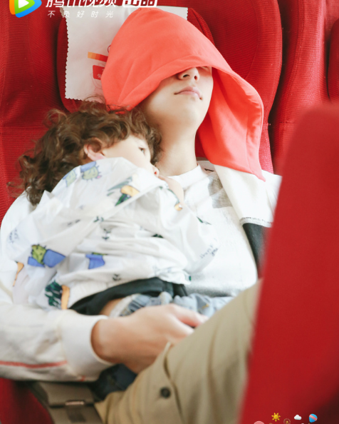放開我北鼻帶娃新手黃景瑜見娃懵 最皮萌娃豪豪花式求抱抱