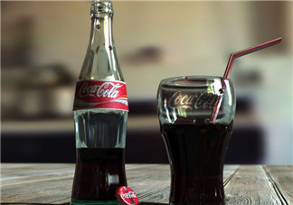 可樂加味精是不是春藥 可樂加味精男人喝了會怎樣 可樂加味精是不是春藥 可樂加味精男人喝了會怎樣