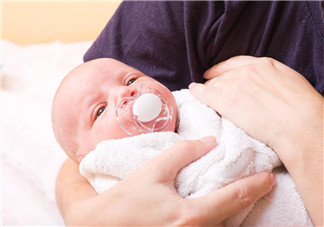 新生兒出生后如何護理 新生兒的護理重點有哪些