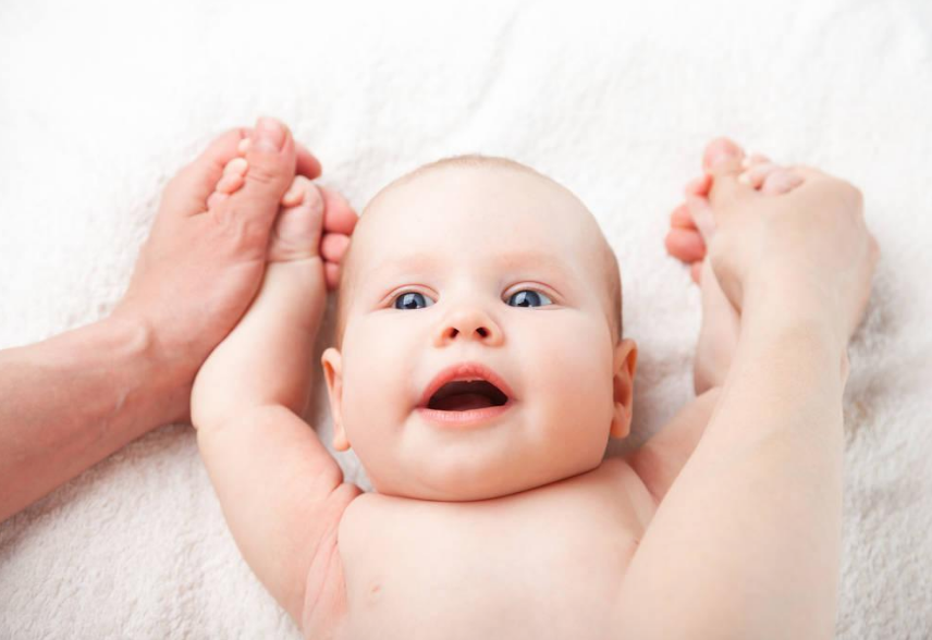 新生兒出生后如何護理 新生兒的護理重點有哪些