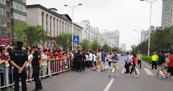 2018高考結(jié)束心情句子 還沒好好跟每一個(gè)人說再見