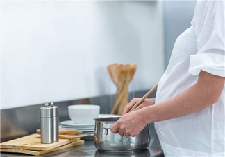 孕婦攝入鹽分過高會有什么影響 孕婦如何攝取調(diào)味料