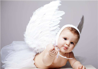 父親節出生的寶寶取什么小名 2018父親節出生的男女寶寶小名大全