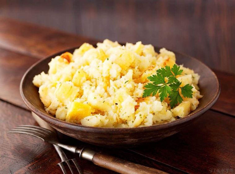 幾歲個孩子添加輔食比較好 專家和醫生是怎么建議的2018 幾歲個孩子添加輔食比較好 專家和醫生是怎么建議的2018