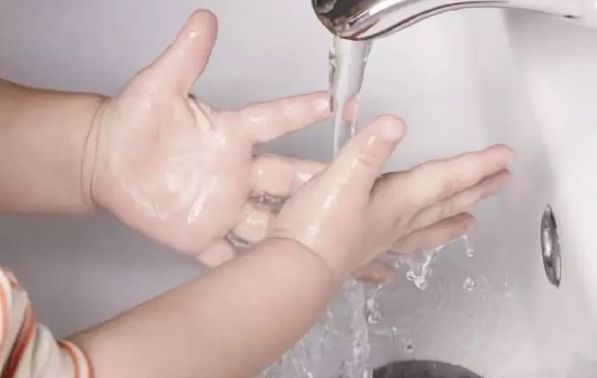 夏季寶寶腹瀉怎么治療 寶寶腹瀉怎么回事