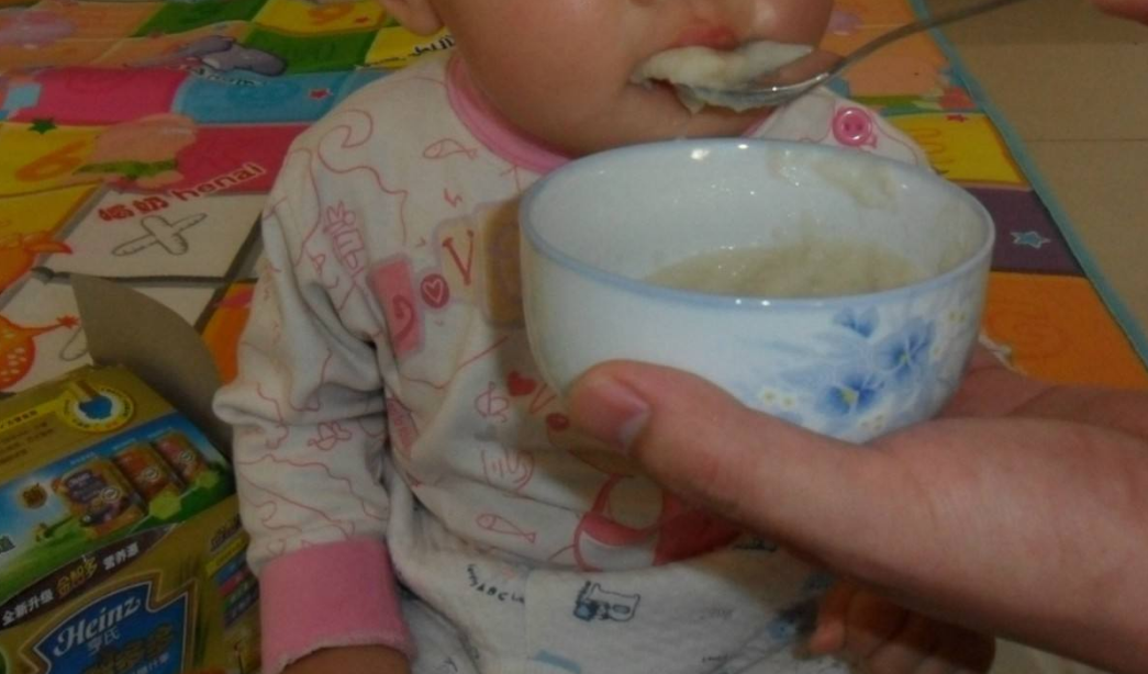 如何給孩子沖調米粉 不會沖奶粉怎么做好2018