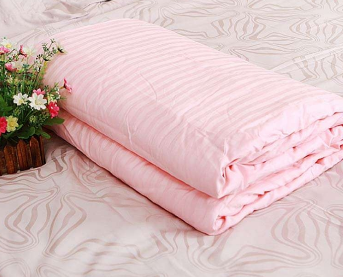 空調(diào)被與夏涼被有什么區(qū)別 夏涼被是空調(diào)被的別稱