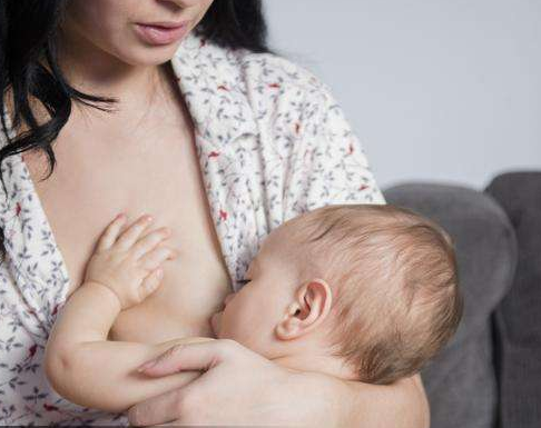 產(chǎn)后沒奶水吃什么效果好 開奶四部曲分娩后半小時內(nèi)喂奶 產(chǎn)后沒奶水吃什么效果好 開奶四部曲分娩后半小時內(nèi)喂奶