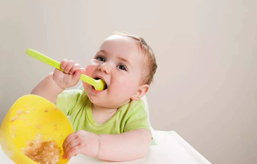 怎么知道孩子是否缺鈣 正確給孩子補鈣的方法是什么2018 怎么知道孩子是否缺鈣 正確給孩子補鈣的方法是什么2018