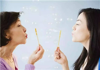 兒媳婦該如何跟婆婆相處 婆媳之間也需要秀恩愛