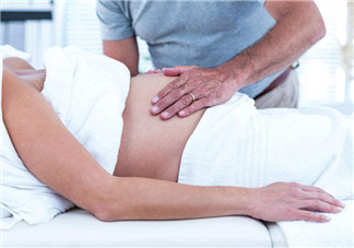 急產(chǎn)對(duì)產(chǎn)婦和新生兒有什么影響 急產(chǎn)對(duì)產(chǎn)婦和寶寶的影響有多大