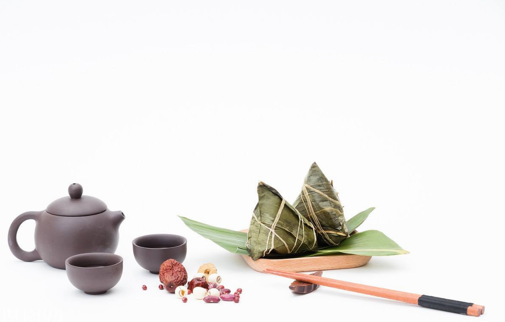 端午節一家人一起吃粽子的心情說說 2018和家人吃粽子搞笑的短語說說 端午節一家人一起吃粽子的心情說說 2018和家人吃粽子搞笑的短語說說