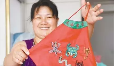 五毒衣服在立夏穿還是端午穿2018 寶寶穿五毒衣的習俗哪來的