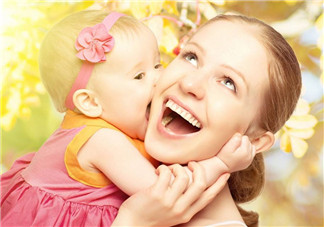 寶寶愛咬人什么原因 讓寶寶知道咬人是不好的行為