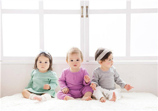 為什么孩子喜歡看動畫片 吸引寶寶看動畫片的因素有哪些 為什么孩子喜歡看動畫片 吸引寶寶看動畫片的因素有哪些