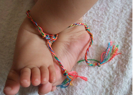 2018端午節(jié)孩子戴五彩線寓意是什么 端午節(jié)孩子為什么要帶五彩線