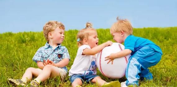 3歲前孩子禮貌教育怎么教 父母是孩子的榜樣