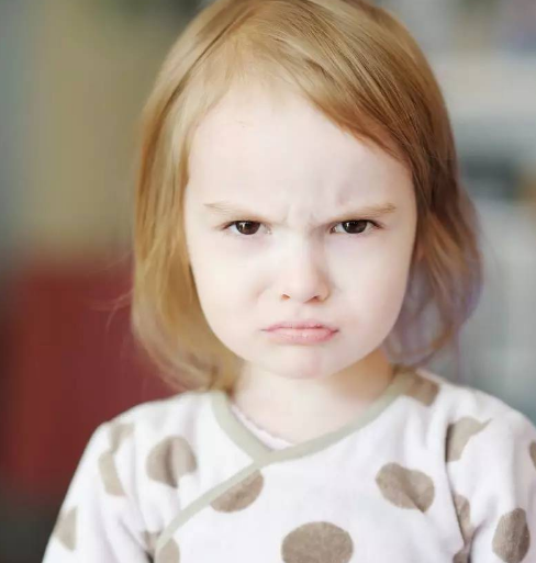 孩子的小脾氣越來越大怎么辦 要分清感覺和行動 孩子的小脾氣越來越大怎么辦 要分清感覺和行動