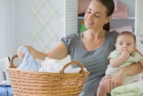 夏天怎么給寶寶選衣服 給寶寶選衣服要注意哪些