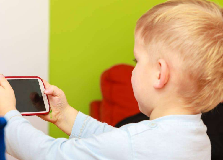 怎么讓孩子不沉迷于游戲 2018孩子沉迷游戲怎么辦好 怎么讓孩子不沉迷于游戲 2018孩子沉迷游戲怎么辦好