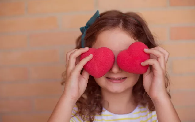 孩子不喜歡自己怎么辦 孩子對自己感到自卑不喜歡自己怎么開導2018