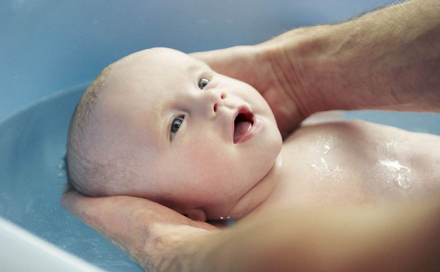 寶寶肌膚敏感如何選擇沐浴用品 什么是溫和不刺激沐浴護膚用品