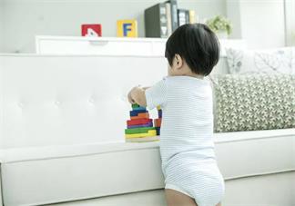 孩子把幼兒園的玩具帶回家怎么辦 怎么理解孩子把玩具帶回家的行為