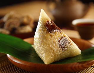 孩子吃粽子注意事項(xiàng) 最好配合蔬菜水果食用 孩子吃粽子注意事項(xiàng) 最好配合蔬菜水果食用