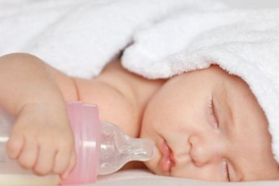 怎么看寶寶有沒有睡眠問題 寶寶自主入睡才算沒有睡眠問題嗎