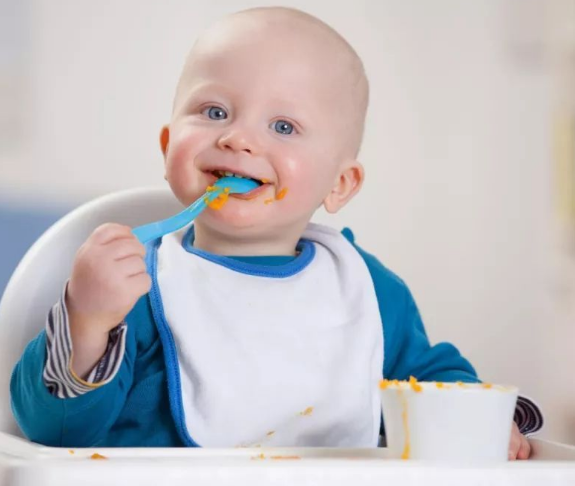 三伏天寶寶要注意什么 三伏天寶寶飲食依舊要均衡