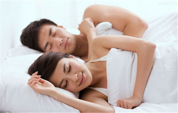 產后沒來月經懷孕的幾率大嗎 產后同房一定要采取安全措施 產后沒來月經懷孕的幾率大嗎 產后同房一定要采取安全措施