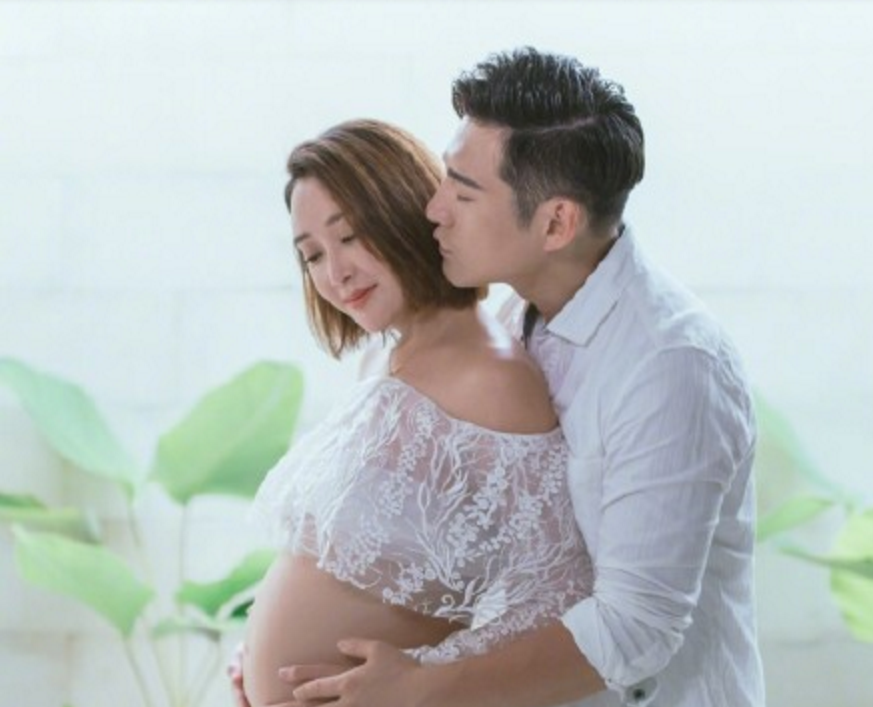 嚴屹寬女兒什么時候出生的 嚴屹寬杜若溪女兒多少斤