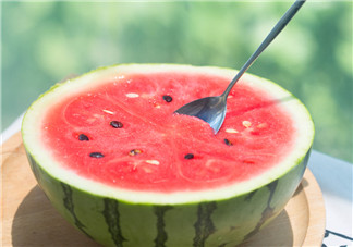 孕婦可以吃西瓜嗎 注意不能吃冰鎮(zhèn)西瓜
