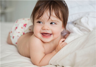 寶寶什么時候可以穿內褲 什么樣的內褲適合小寶寶