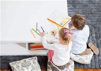 孩子畫畫好曬圖心情說說 表揚孩子畫畫好的句子短語