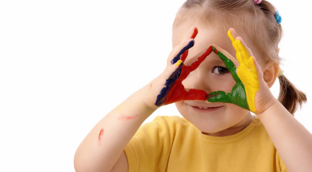 孩子畫畫好曬圖心情說說 表揚孩子畫畫好的句子短語