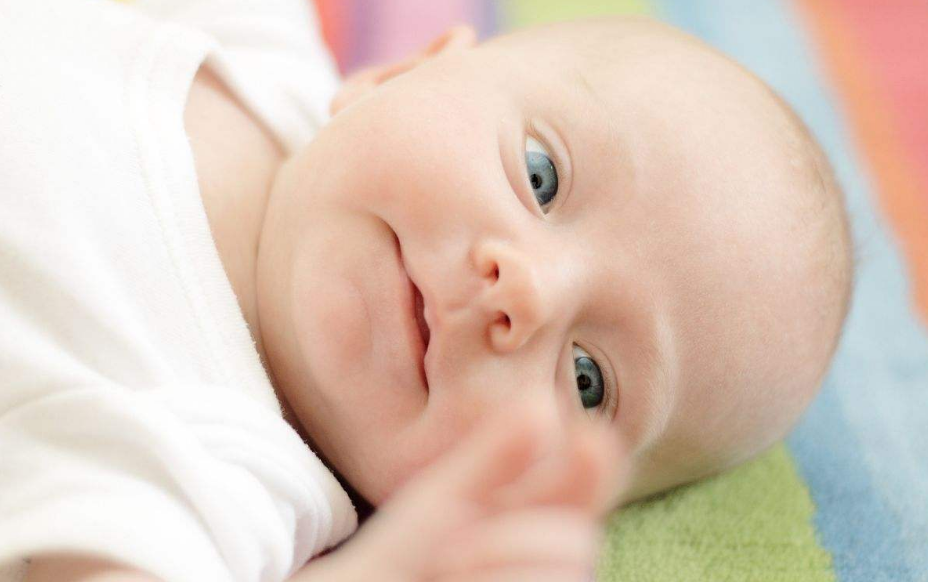 新生寶寶特別喜歡揉眼睛是什么原因 寶寶愛揉眼睛怎么辦好2018 新生寶寶特別喜歡揉眼睛是什么原因 寶寶愛揉眼睛怎么辦好2018