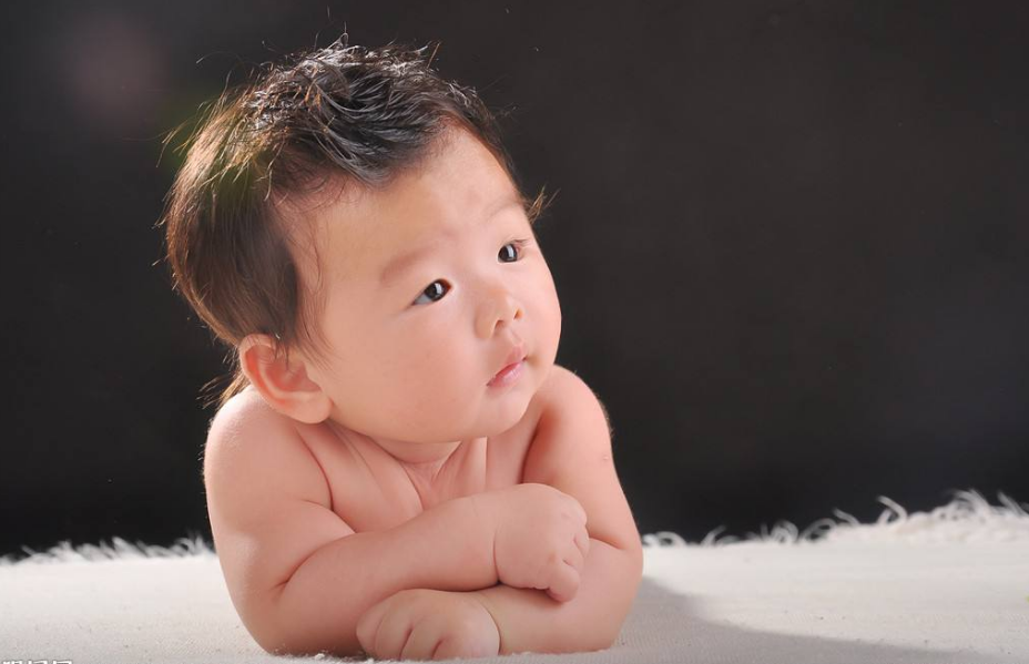 寶寶攢肚子和便秘有什么區別 怎么知道寶寶是不是攢肚子 寶寶攢肚子和便秘有什么區別 怎么知道寶寶是不是攢肚子